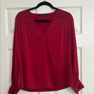 White House Black Market Women's Red V-Neck Long-Sleeve Blouse